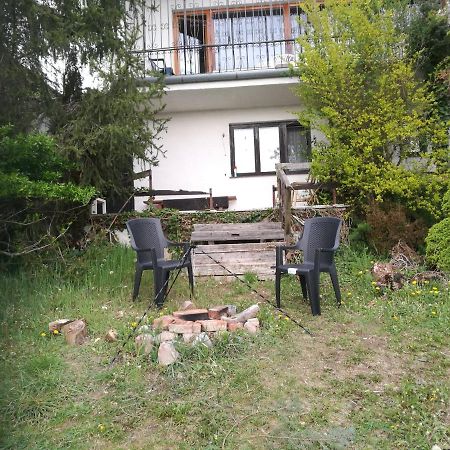 Holiday House Cervena Veza Piest'any Eksteriør billede