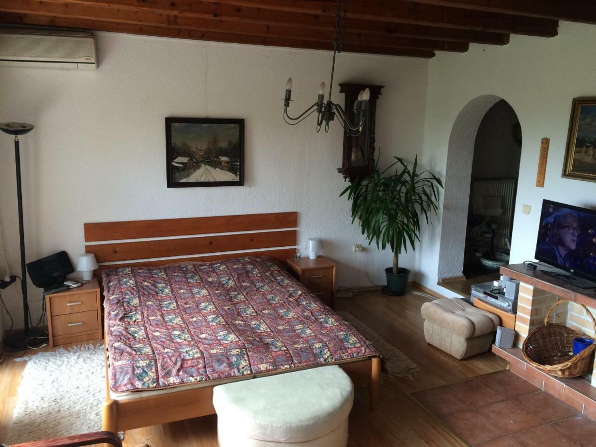 Holiday House Cervena Veza Piest'any Eksteriør billede